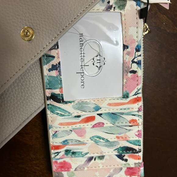 nanette lepore wallet, brand new, beige - Picture 4 of 6